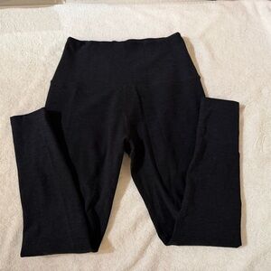 Beyond Yoga Heathered Navy Crop Leggings